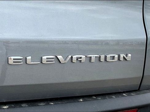 New 2026 GMC Acadia Elevation w/ Elevation Premium Package AWD/4WD image 9