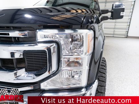 Used 2021 Ford F250 XLT w/ XLT Premium Package AWD/4WD image 8