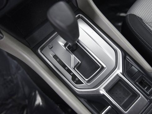 Used 2023 Subaru Forester Base image 22