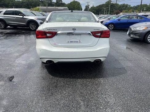 Used 2018 Nissan Maxima Platinum w/ Interior Lighting Package image 10