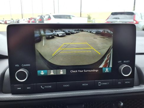 Used 2025 Honda CR-V EX image 11