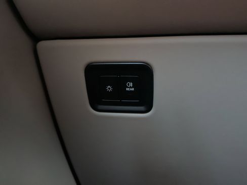 Used 2024 Porsche Macan 4 Electric image 29