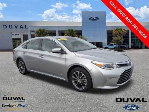 Used 2018 Toyota Avalon XLE Plus image 1