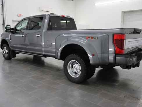 Used 2022 Ford F350 Platinum image 5