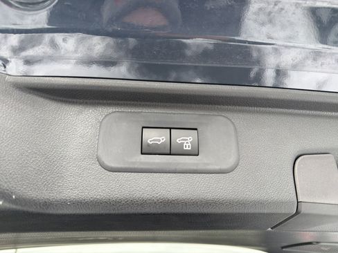 Used 2025 Toyota Grand Highlander AWD image 28