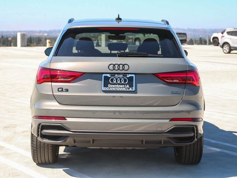 Used 2025 Audi Q3 2.0T Premium w/ Convenience Package AWD/4WD image 9