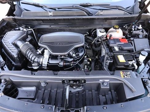 Used 2021 GMC Acadia SLT w/ Elevation Edition image 29