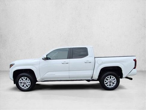 Used 2026 Toyota Tacoma SR5 RWD image 9