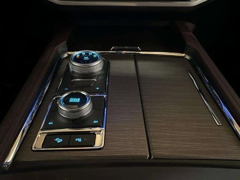 Used 2024 Ford Expedition Max Limited image 50