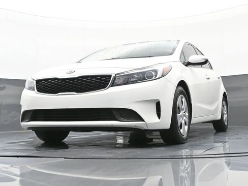Used 2018 Kia Forte LX w/ LX Rear Camera Package image 44