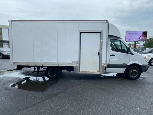Used 2012 Mercedes-Benz Sprinter 3500 image 4