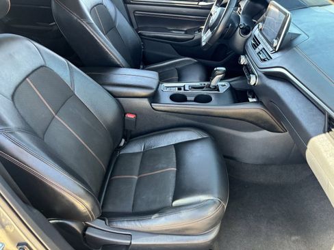 Certified 2022 Nissan Altima 2.5 SR AWD/4WD image 12