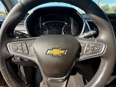 Used 2019 Chevrolet Equinox LT AWD/4WD image 18