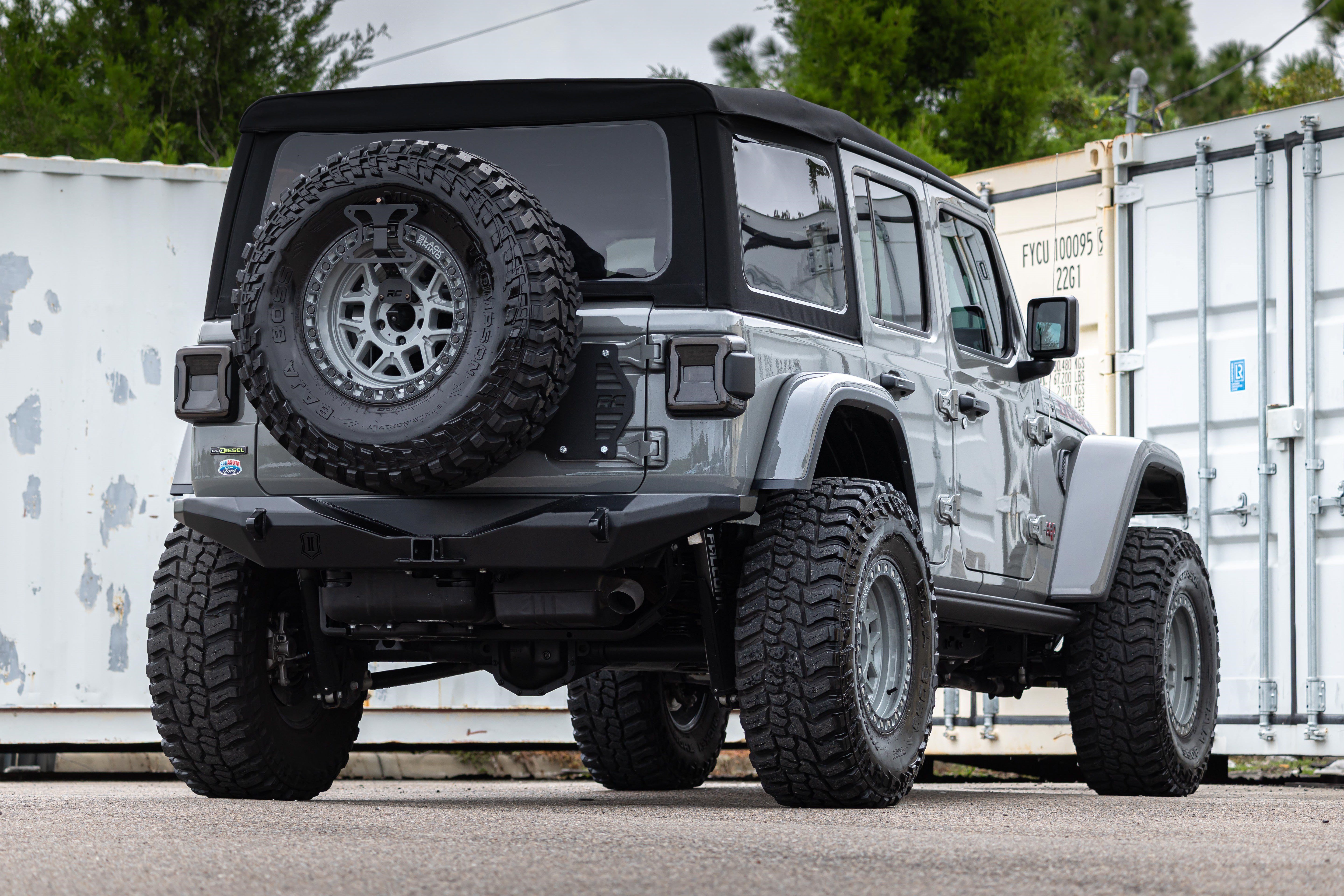 Used 2023 Jeep Wrangler Unlimited Rubicon w/ Cold Weather Group AWD/4WD image 4