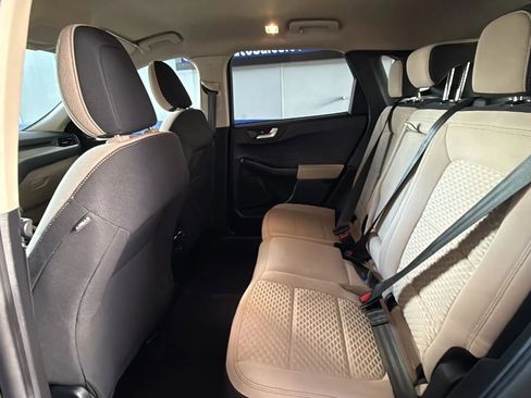Used 2020 Ford Escape SE FWD image 10