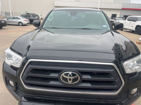 Used 2023 Toyota Tacoma SR5 RWD image 3