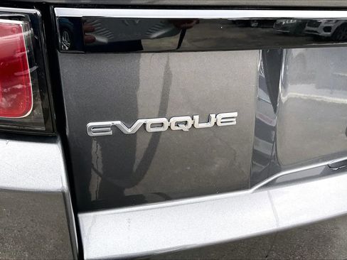 Used 2018 Land Rover Range Rover Evoque image 7
