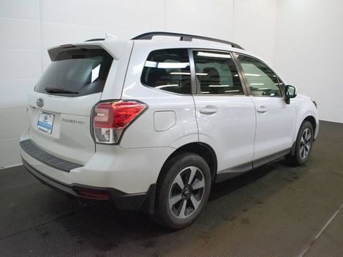 Used 2018 Subaru Forester 2.5i Limited AWD/4WD image 4