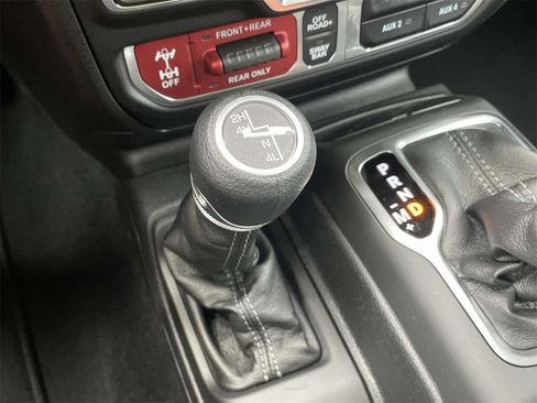 New 2025 Jeep Gladiator Rubicon w/ Convenience Group image 23