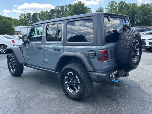 Used 2025 Jeep Wrangler Unlimited Rubicon 4xe w/ Safety Group AWD/4WD image 6