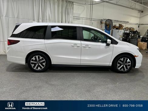 Used 2025 Honda Odyssey EX-L image 9