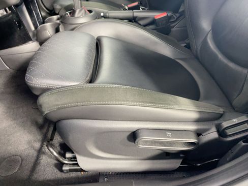 Used 2020 MINI Cooper S w/ Signature Upholstery Package image 11
