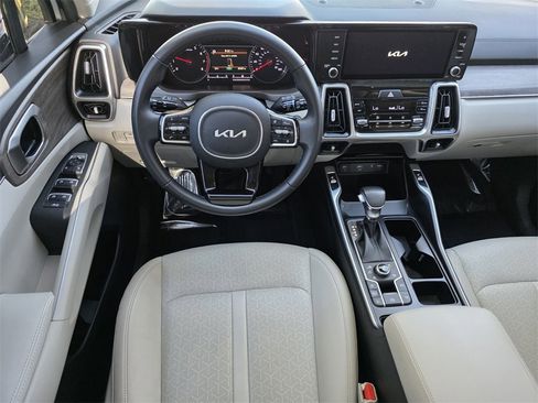 Used 2022 Kia Sorento X-Line EX image 13