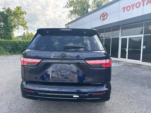 Used 2026 Toyota Sequoia Limited w/ TRD Off-Road Package AWD/4WD image 5
