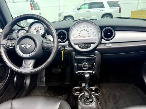 Used 2014 MINI Cooper Convertible image 21