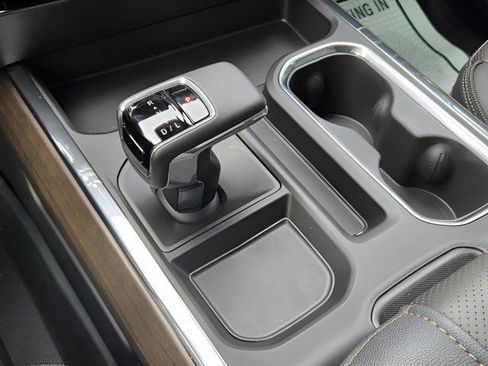 New 2026 Chevrolet Silverado 1500 High Country image 8