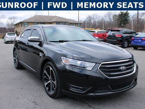 Used 2015 Ford Taurus Limited w/ Equipment Group 301A image 2