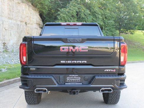 Used 2024 GMC Sierra 1500 AT4 w/ Technology Package AWD/4WD image 6