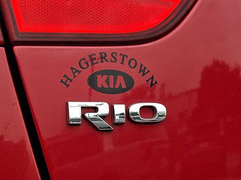 Used 2015 Kia Rio LX FWD image 29