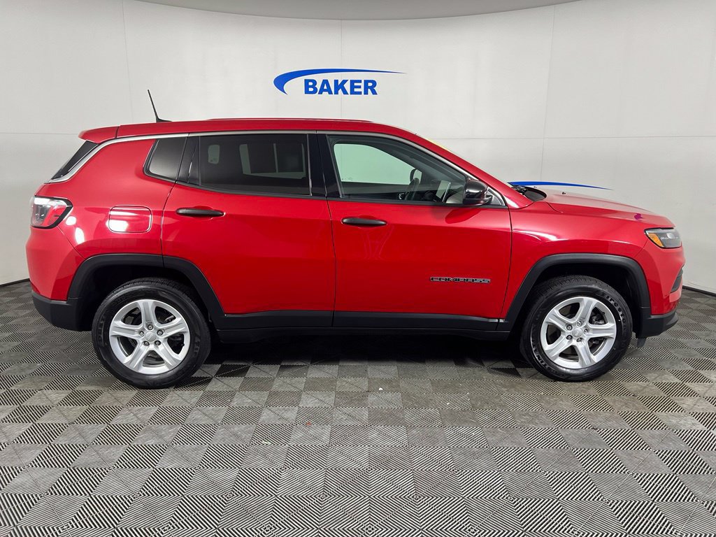 Used 2023 Jeep Compass Sport AWD/4WD image 7