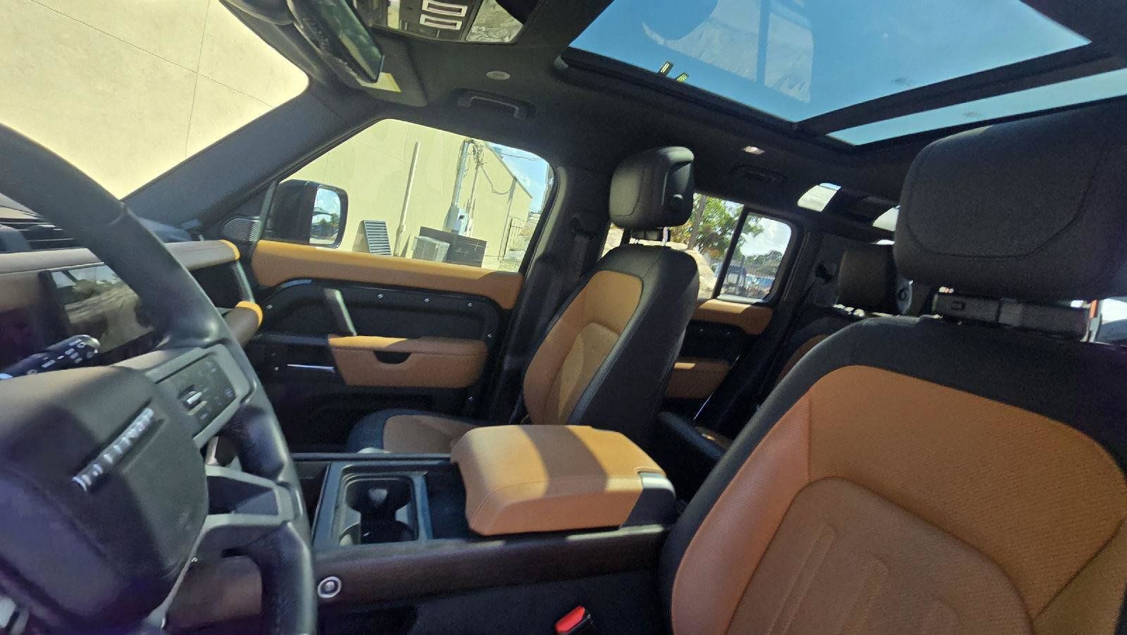 Certified 2024 Land Rover Defender 110 X AWD/4WD image 12