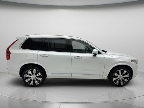 Used 2021 Volvo XC90 T8 Inscription w/ Advanced Package AWD/4WD image 7