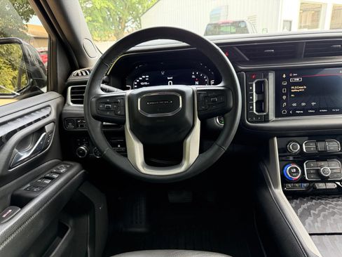 Used 2023 GMC Yukon Denali w/ Max Trailering Package AWD/4WD image 13