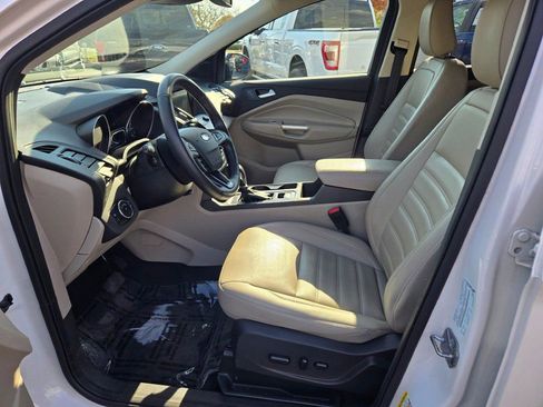 Used 2019 Ford Escape SEL image 20