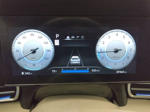 Used 2024 Hyundai Elantra SEL w/ Convenience Package FWD image 23