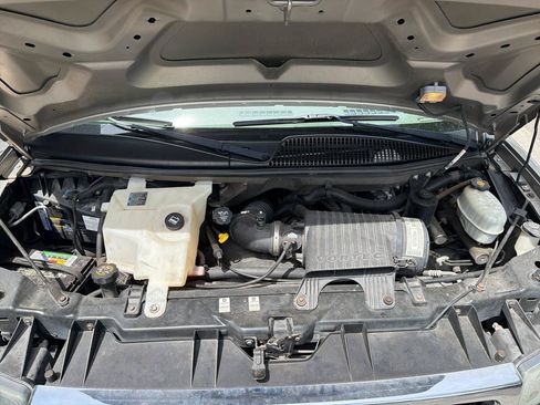 Used 2003 GMC Savana 1500 w/ Preferred Equipment Group 3 RWD image 46