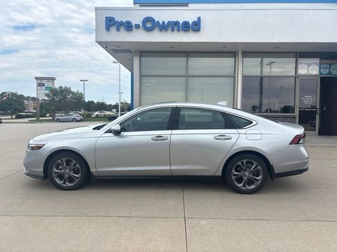 Used 2024 Honda Accord EX image 8