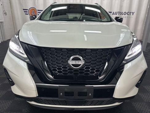 Used 2024 Nissan Murano SV w/ SV Midnight Edition Package image 3