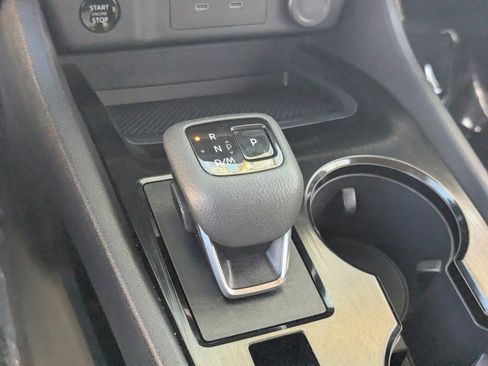 Certified 2024 Nissan Rogue SV image 27