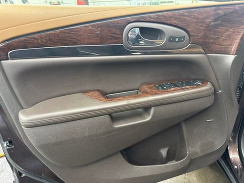 Used 2015 Buick Enclave Leather FWD image 21