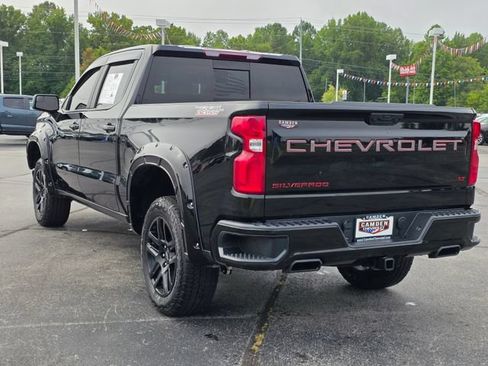 Used 2025 Chevrolet Silverado 1500 LT Trail Boss w/ Convenience Package II AWD/4WD image 11