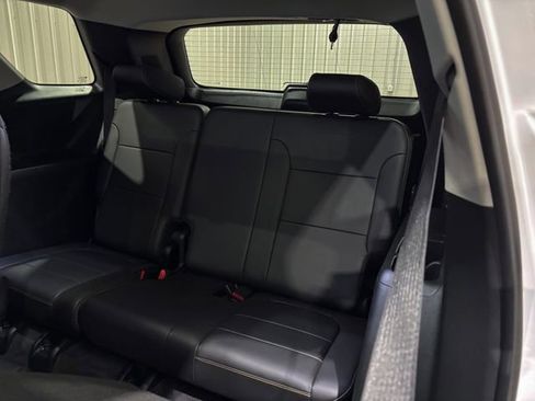 Used 2020 Chevrolet Traverse LT w/ LPO, Midnight Edition image 24
