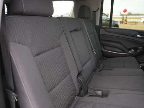 Used 2018 Chevrolet Suburban LS image 18
