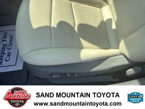 Used 2024 Cadillac XT5 Premium Luxury w/ Technology Package FWD image 16