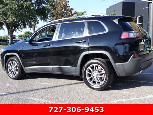 Used 2021 Jeep Cherokee Latitude Lux w/ Comfort/Convenience Group FWD image 6