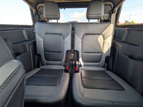 Used 2024 Ford Bronco Black Diamond image 29